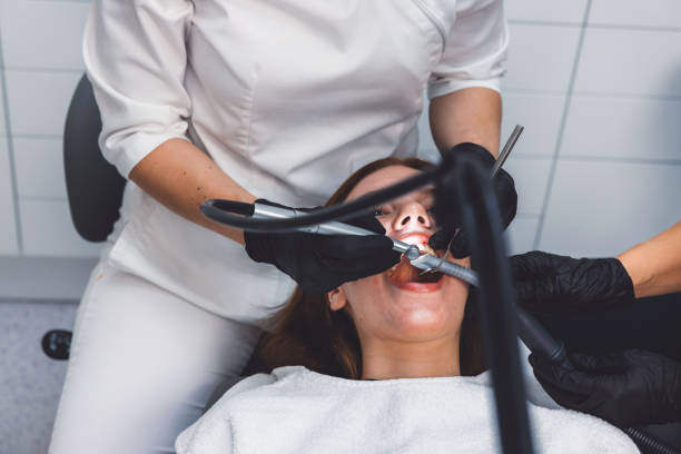 Best Emergency Broken Tooth Repair in Como, MS